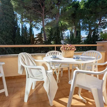 Un Jardin Apartment *